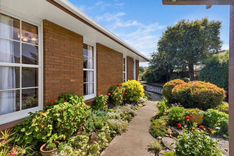 Photo of property in 1/15 Ashbrook Lane, Somerfield, Christchurch, 8024