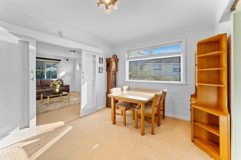 Photo of property in 36 Totara Park Road, Clouston Park, Upper Hutt, 5018