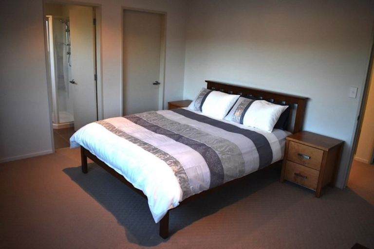 Photo of property in 238 Mark Avenue, Grenada Village, Wellington, 6037