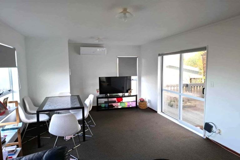 Photo of property in 123 Montgomery Avenue, Karori, Wellington, 6012