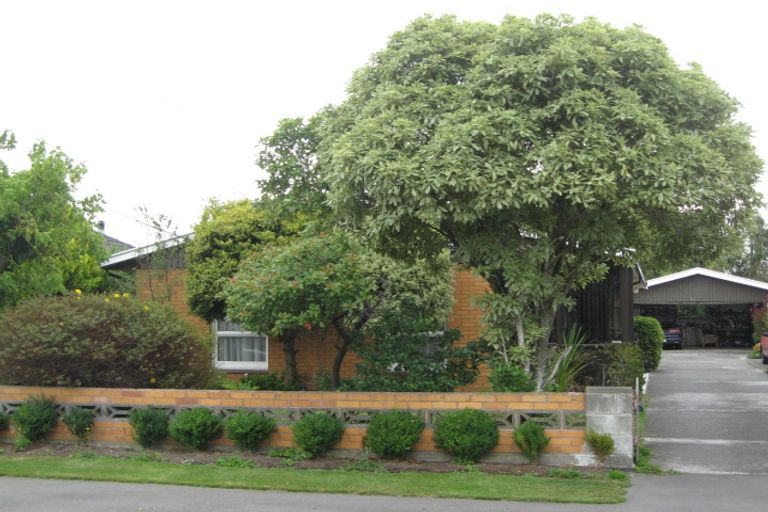 Photo of property in 52 Gainsborough Street, Hoon Hay, Christchurch, 8025