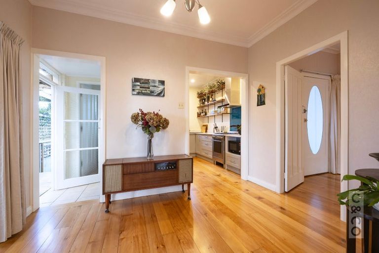 Photo of property in 16 Karaka Street, Helensville, 0800