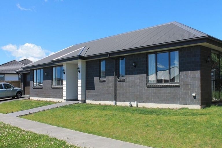Photo of property in 6 Sharman Place, Wigram, Christchurch, 8042