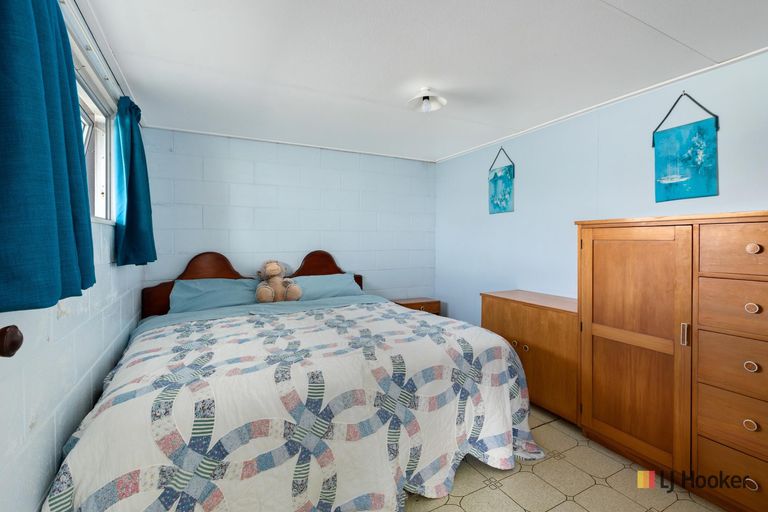 Photo of property in 24 Seaforth Road, Waihi Beach, 3611