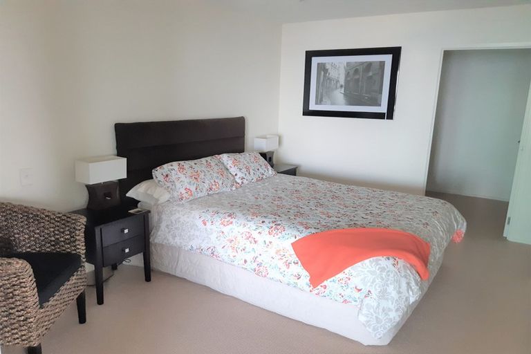 Photo of property in 11/72d Devonport Road, Tauranga, 3110