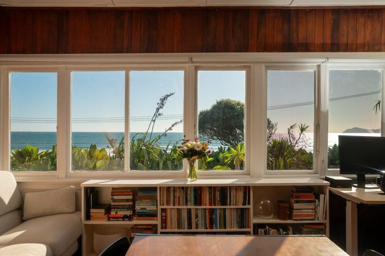 Photo of property in 134 The Parade, Paekakariki, 5034