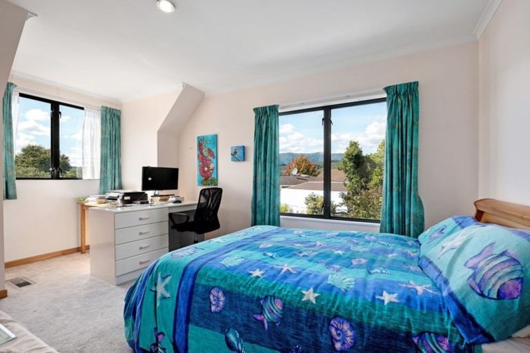 Photo of property in 3 Alleys Way, Ebdentown, Upper Hutt, 5018