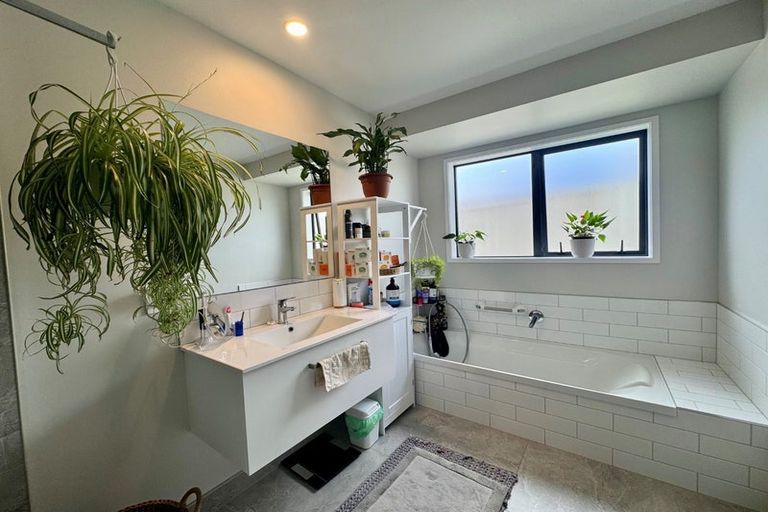 Photo of property in 9a Waghorn Street, Pyes Pa, Tauranga, 3112