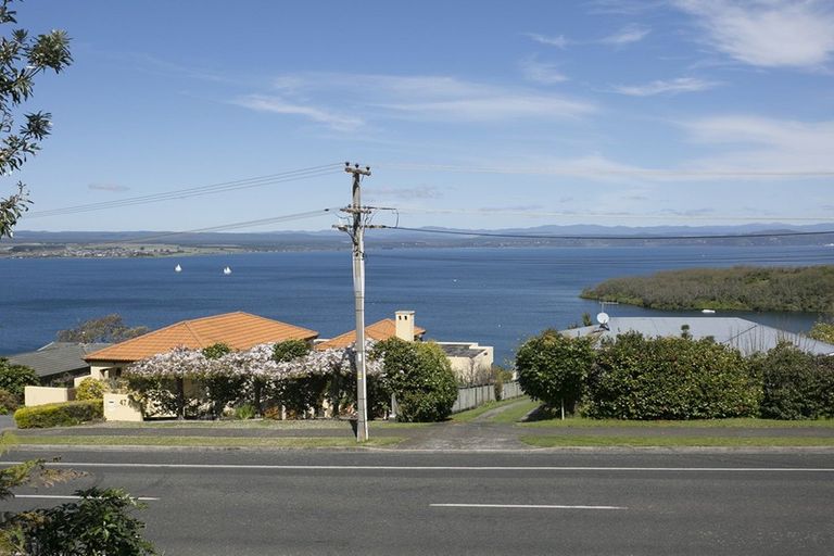 Photo of property in 1/50 Wakeman Road, Acacia Bay, Taupo, 3330