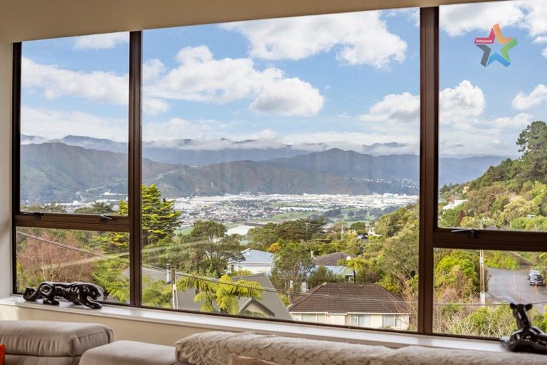 Photo of property in 179 Miromiro Road, Normandale, Lower Hutt, 5010