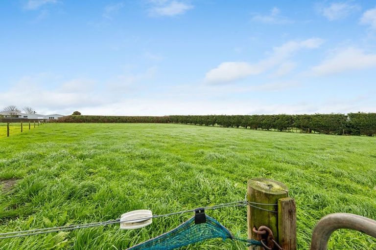 Photo of property in 170 Katene Road, Normanby, Hawera, 4675