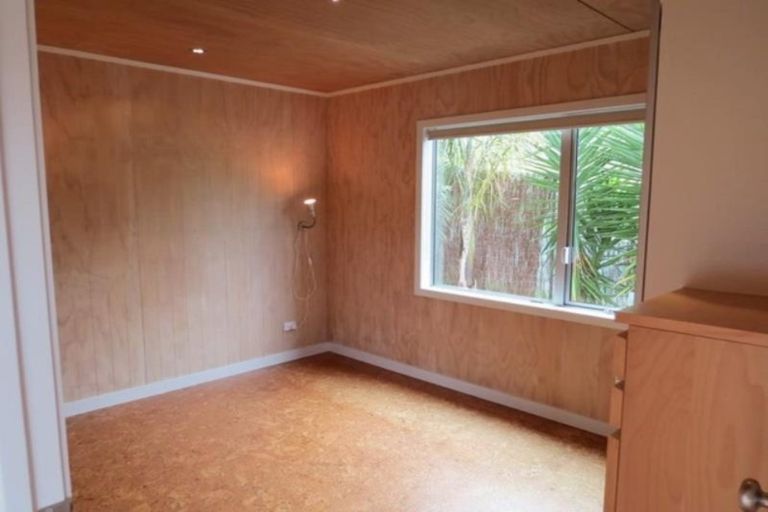 Photo of property in 4 Davies Road, Hurdon, New Plymouth, 4310