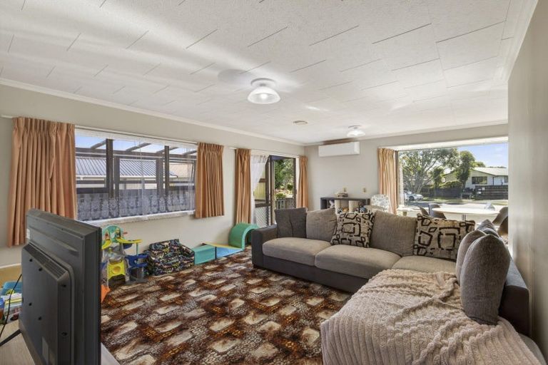 Photo of property in 18 Jade Place, Bell Block, New Plymouth, 4312