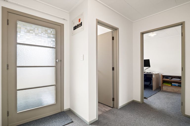 Photo of property in 17 Bradshaw Street, South Dunedin, Dunedin, 9012