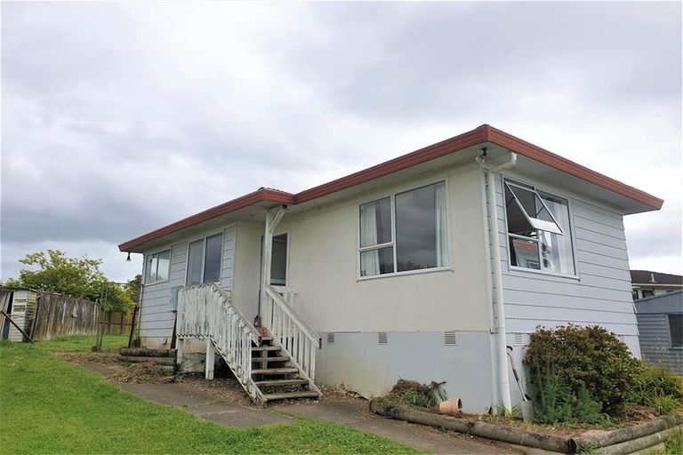 Photo of property in 4 Dunstan Place, Otara, Auckland, 2023