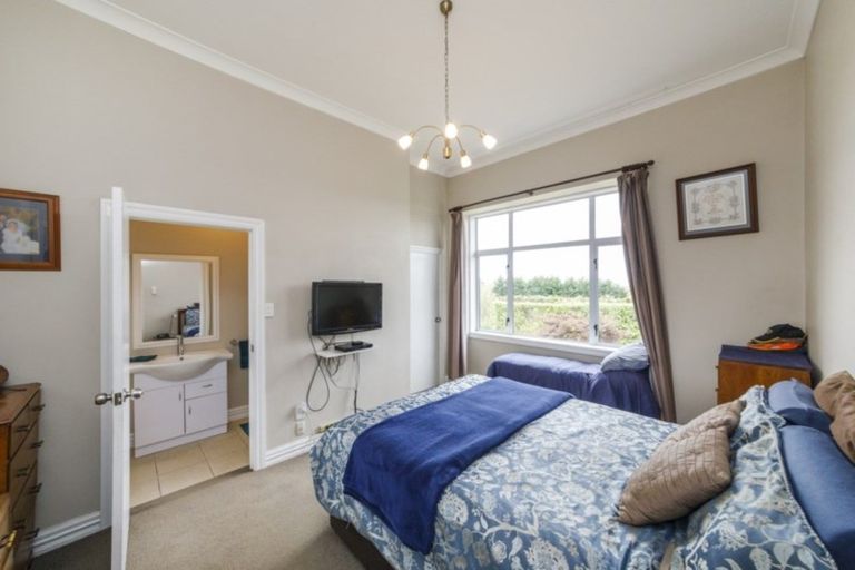 Photo of property in 50 London Street, Kimbolton, Feilding, 4777