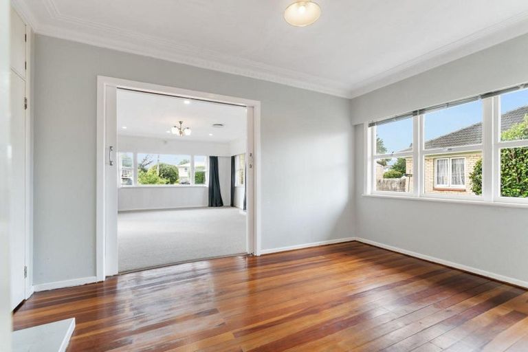 Photo of property in 9 Alma Crescent, Papakura, 2110