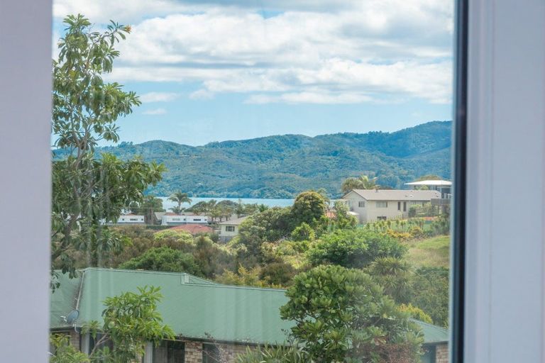 Photo of property in 3 Frangipani Street, Cable Bay, 0420