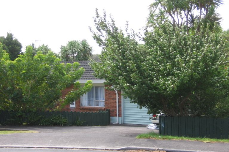 Photo of property in 37 Ranch Avenue, Beach Haven, Auckland, 0626