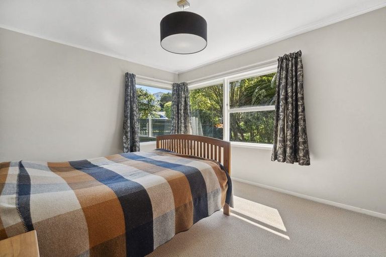 Photo of property in 28 Truro Road, Camborne, Porirua, 5026