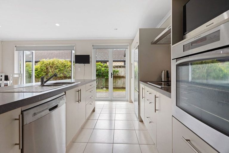 Photo of property in 65 Carrington Drive, Papamoa Beach, Papamoa, 3118