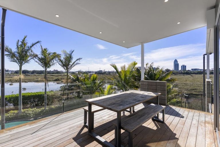 Photo of property in 53 Walter Street, Hauraki, Auckland, 0622