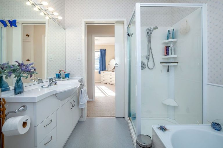 Photo of property in 64 East Street, Greytown, 5712