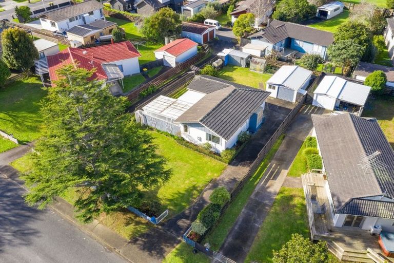 Photo of property in 10 Lipton Grove, Opaheke, Papakura, 2113