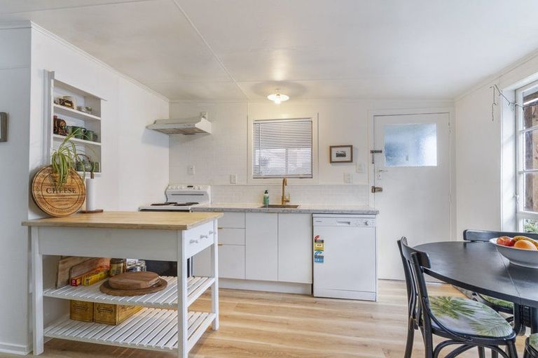 Photo of property in 200 High Street South, Carterton, 5713