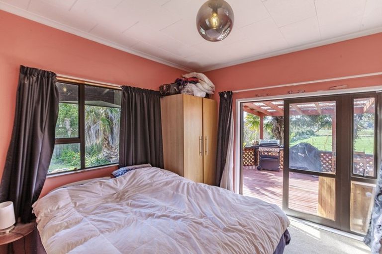 Photo of property in 20 Franklin Street, Porangahau, 4291