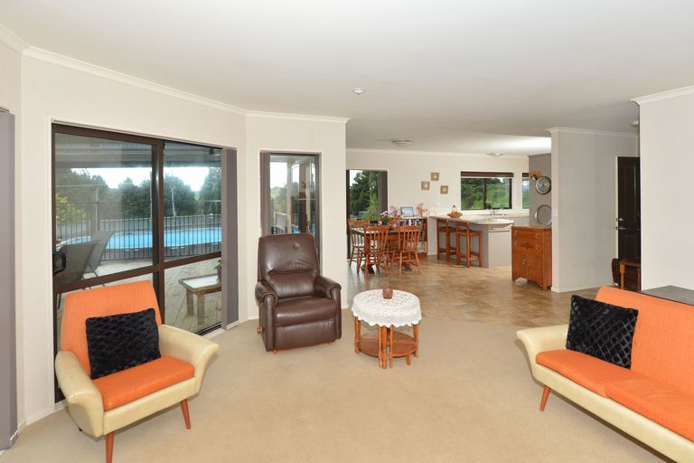 Photo of property in 34 Tauraroa Road, Maungakaramea, Whangarei, 0178