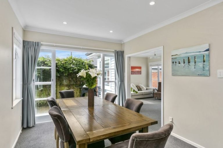 Photo of property in 30 Dr Taylor Terrace, Johnsonville, Wellington, 6037