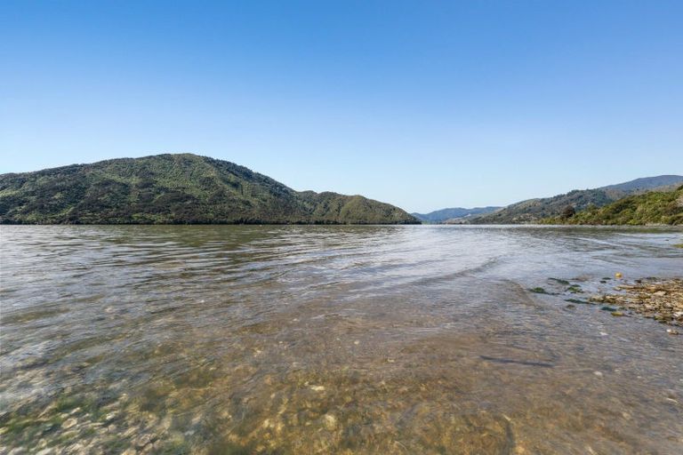 Photo of property in 28 Belvue Bay Road, Havelock, Picton, 7281