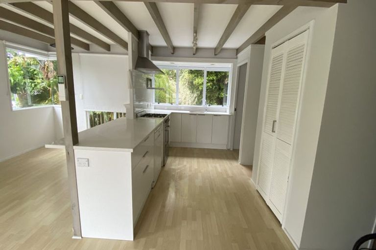 Photo of property in 2/555 East Coast Road, Browns Bay, Auckland, 0630