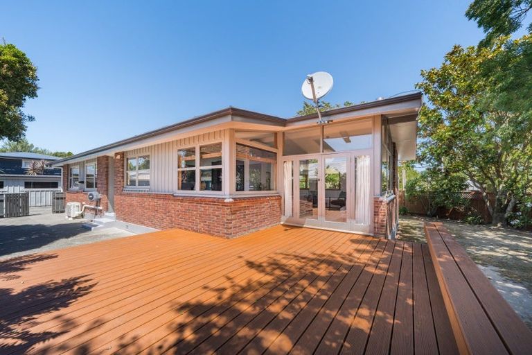 Photo of property in 5 Buick Crescent, Awapuni, Palmerston North, 4412