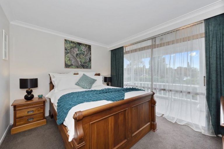 Photo of property in 22 Marnane Terrace, St Andrews, Hamilton, 3200