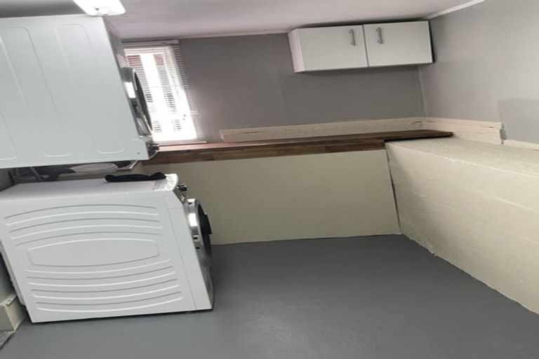 Photo of property in 1/48 Matipo Road, Mairangi Bay, Auckland, 0630