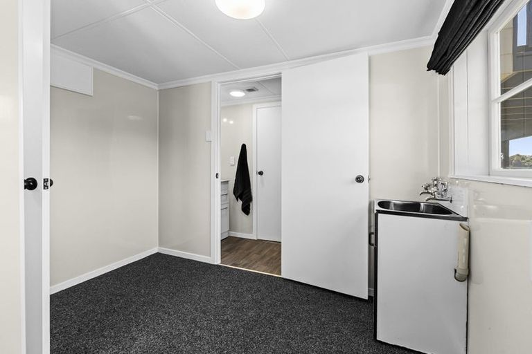 Photo of property in 58a Glenpark Avenue, Frankleigh Park, New Plymouth, 4310