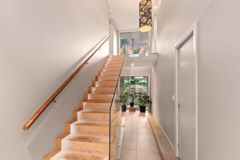 Photo of property in 11 Cirrus Lane, Mount Pleasant, Christchurch, 8081