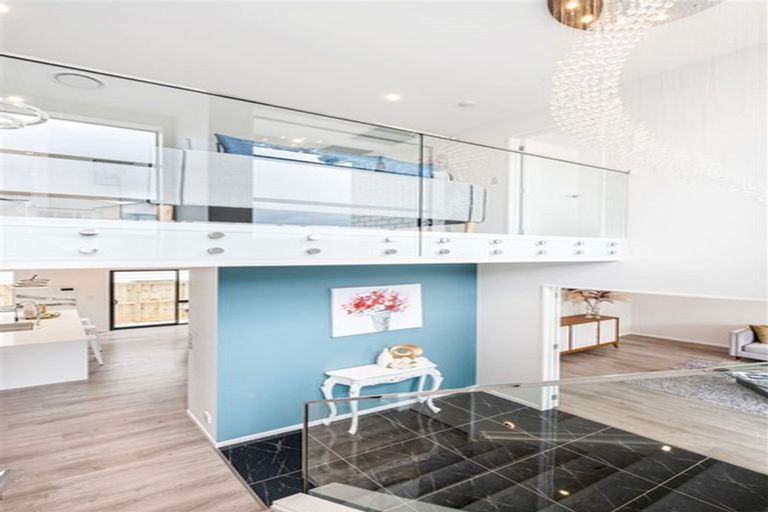 Photo of property in 82 Tir Conaill Avenue, Flat Bush, Auckland, 2019