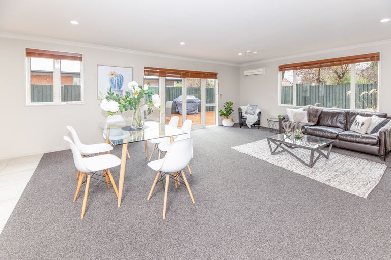 Photo of property in 692a Avonside Drive, Avonside, Christchurch, 8061