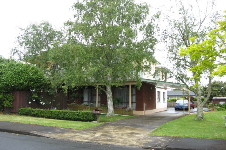 Photo of property in 88 Chichester Drive, Rosehill, Papakura, 2113