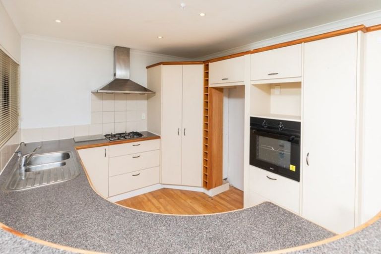 Photo of property in 28 Friesian Place, Grandview Heights, Hamilton, 3200