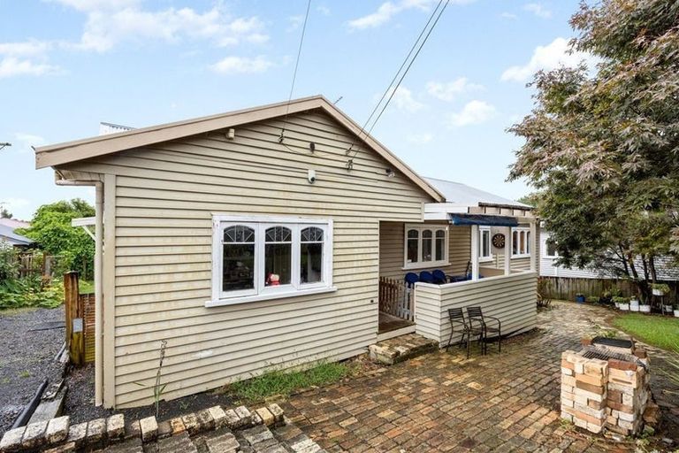 Photo of property in 33 Hinau Street, Maeroa, Hamilton, 3200