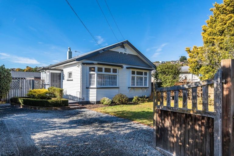 Photo of property in 13 Kowhai Terrace, Saint Martins, Christchurch, 8022