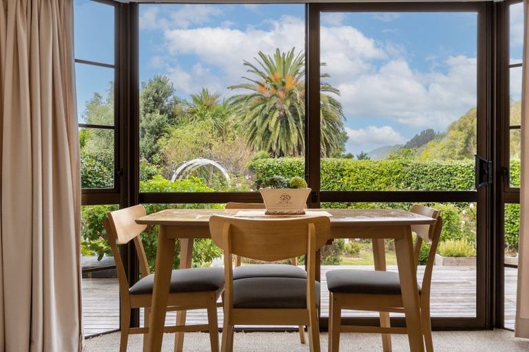 Photo of property in 114 Main Road South, Raumati Beach, Paraparaumu, 5032