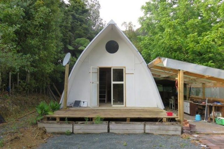 Photo of property in 950 Matakana Valley Road, Whangaripo, Wellsford, 0972