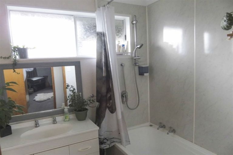 Photo of property in 79 Avon Road, Clifton, Invercargill, 9812