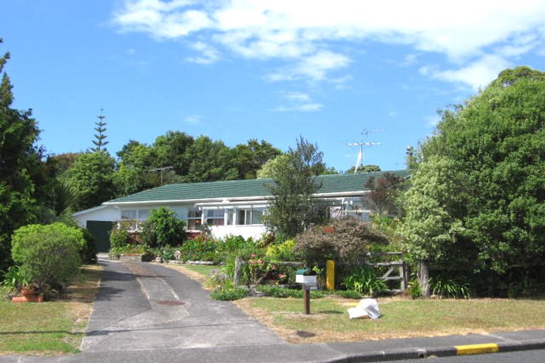 Photo of property in 1 Mawson Avenue, Torbay, Auckland, 0630