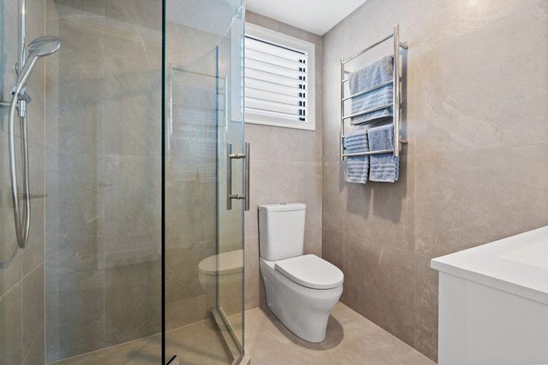 Photo of property in 3 Rockpool Road, Orewa, 0931